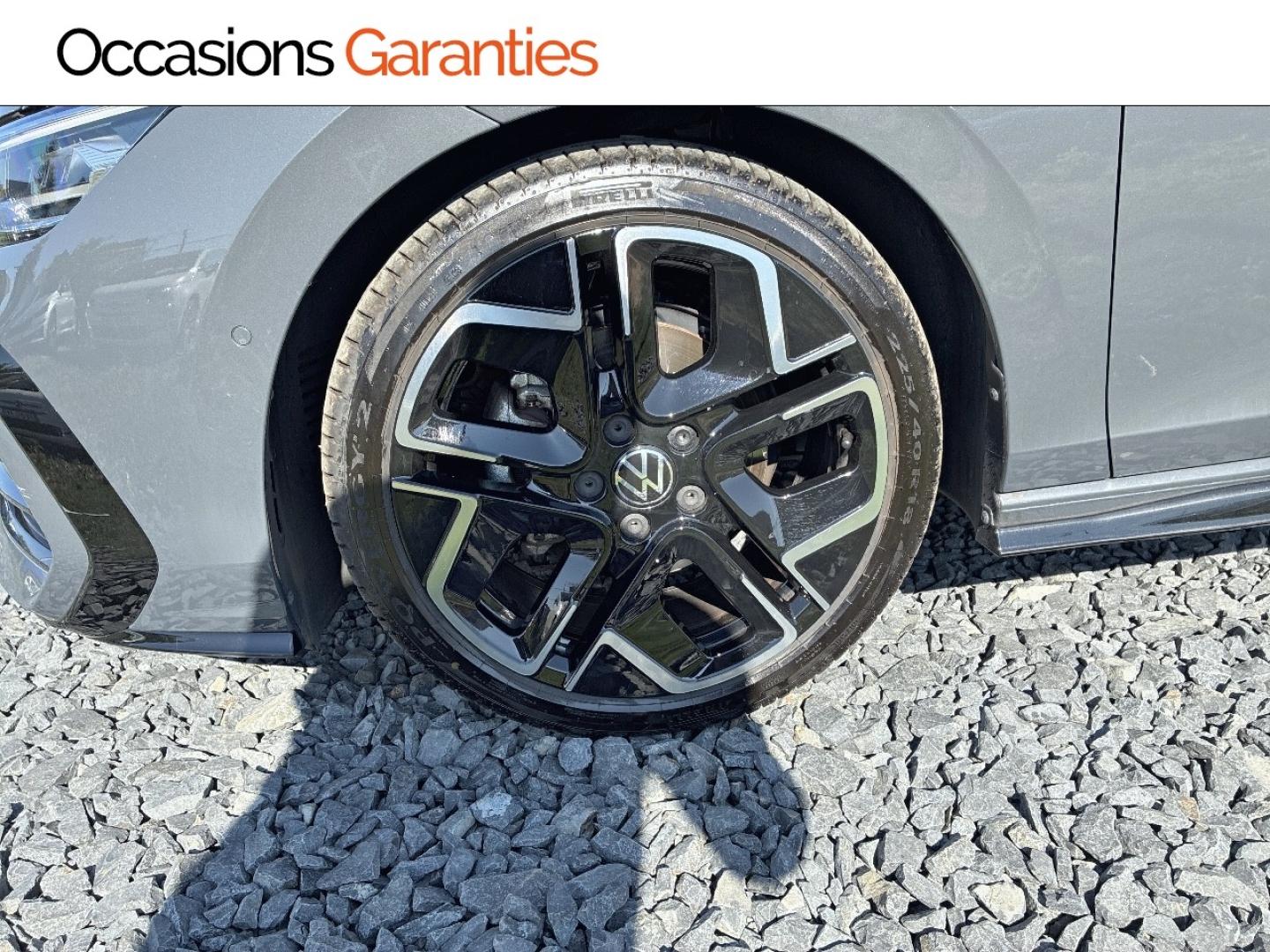 Voitures occasions VOLKSWAGEN GOLF R-Line Edition Mozac