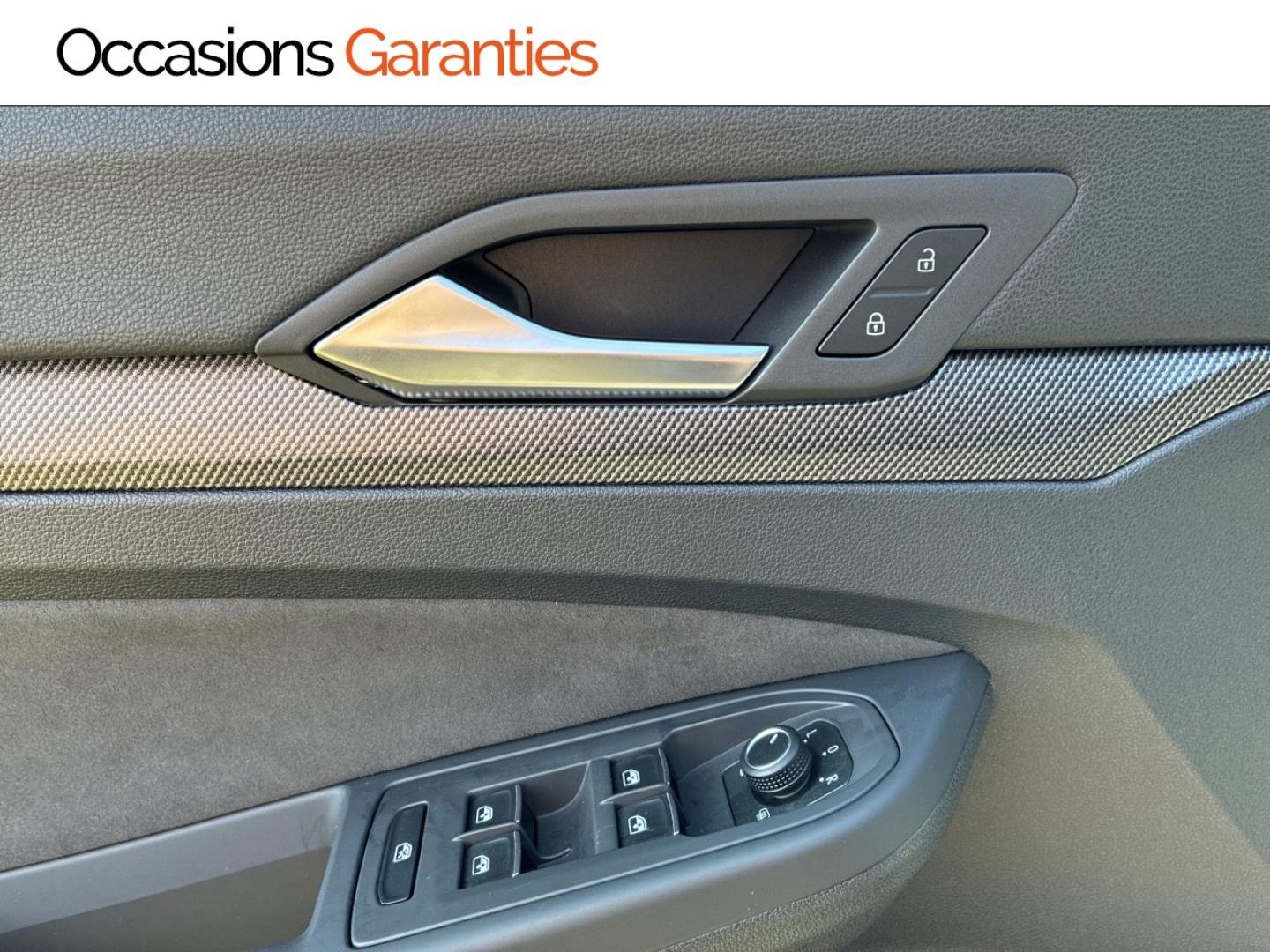 Voitures occasions VOLKSWAGEN GOLF R-Line Edition Mozac