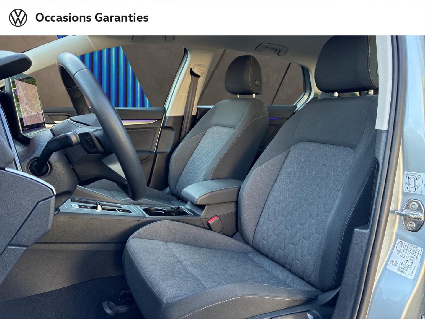 Voitures occasions VOLKSWAGEN GOLF Life Plus Clermont-Ferrand