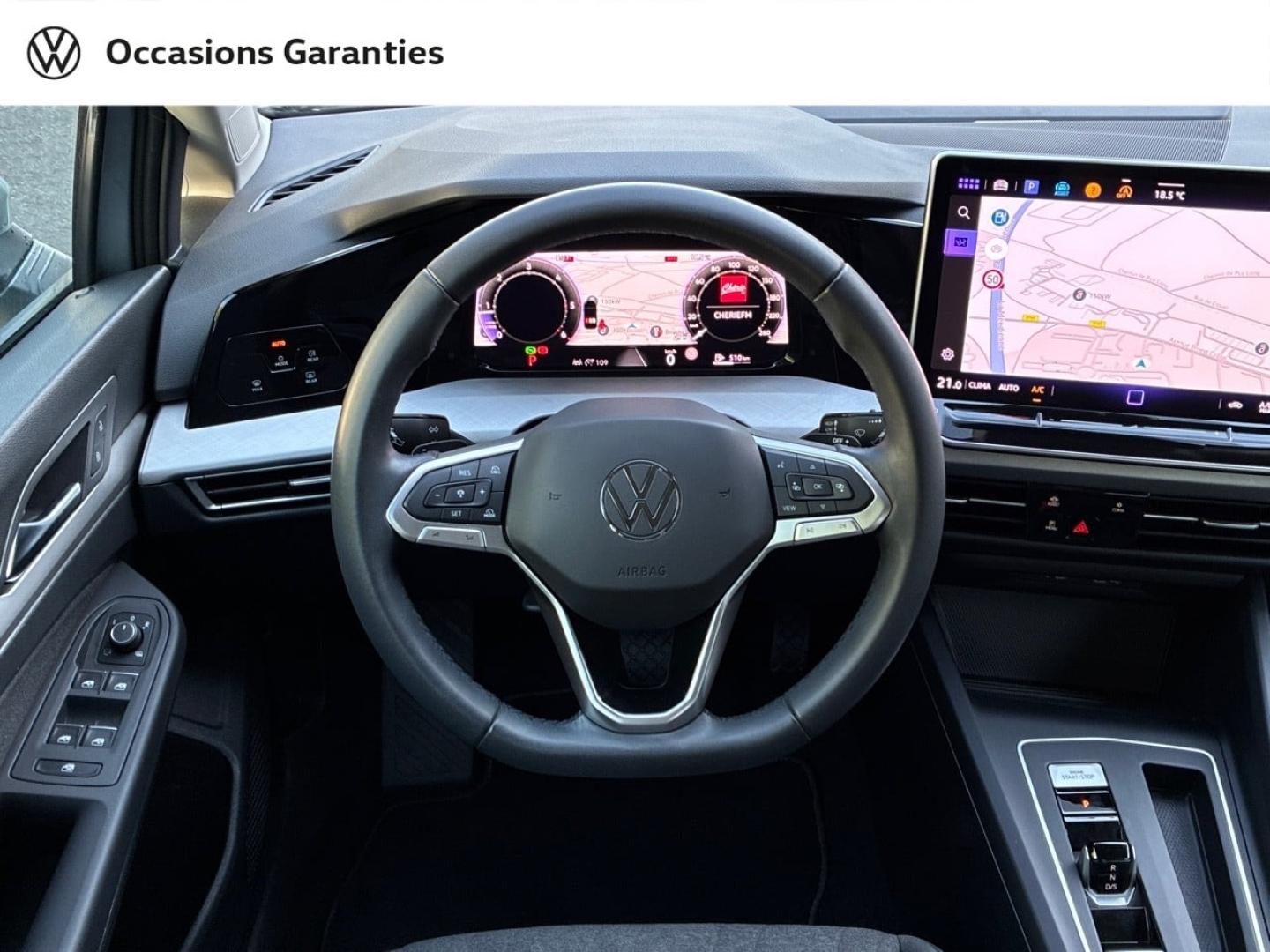 Voitures occasions VOLKSWAGEN GOLF Life Plus Clermont-Ferrand