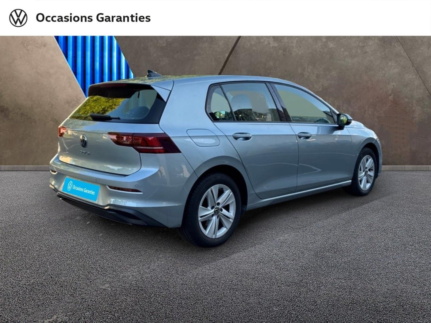 Voitures occasions VOLKSWAGEN GOLF Life Plus Clermont-Ferrand