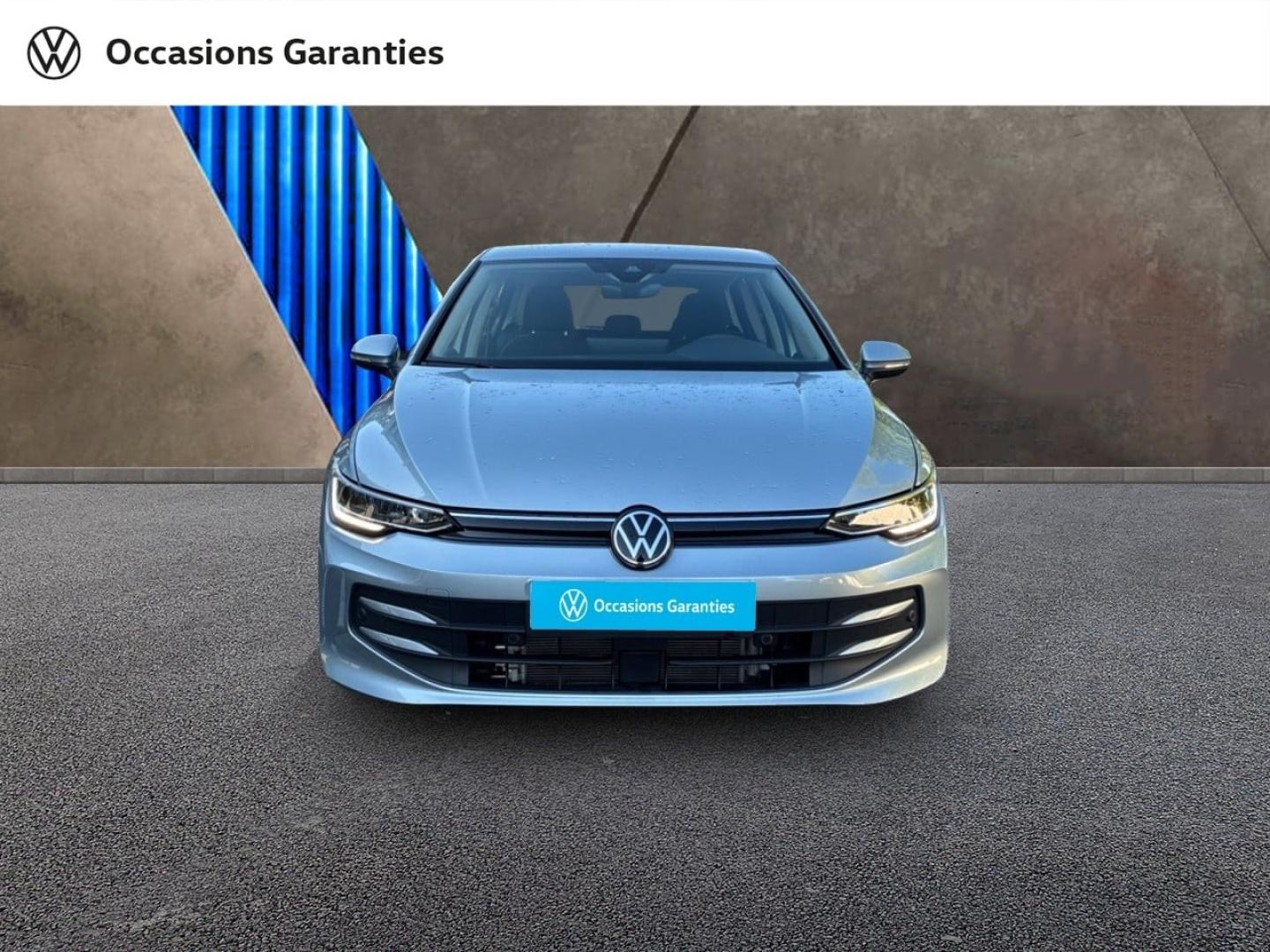 Voitures occasions VOLKSWAGEN GOLF Life Plus Clermont-Ferrand