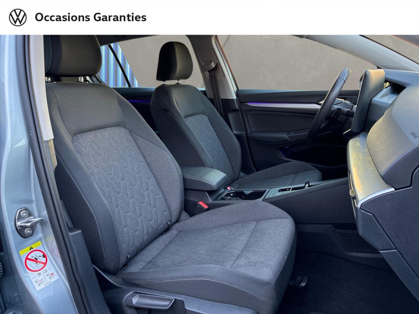 Voitures occasions VOLKSWAGEN GOLF Life Plus Clermont-Ferrand