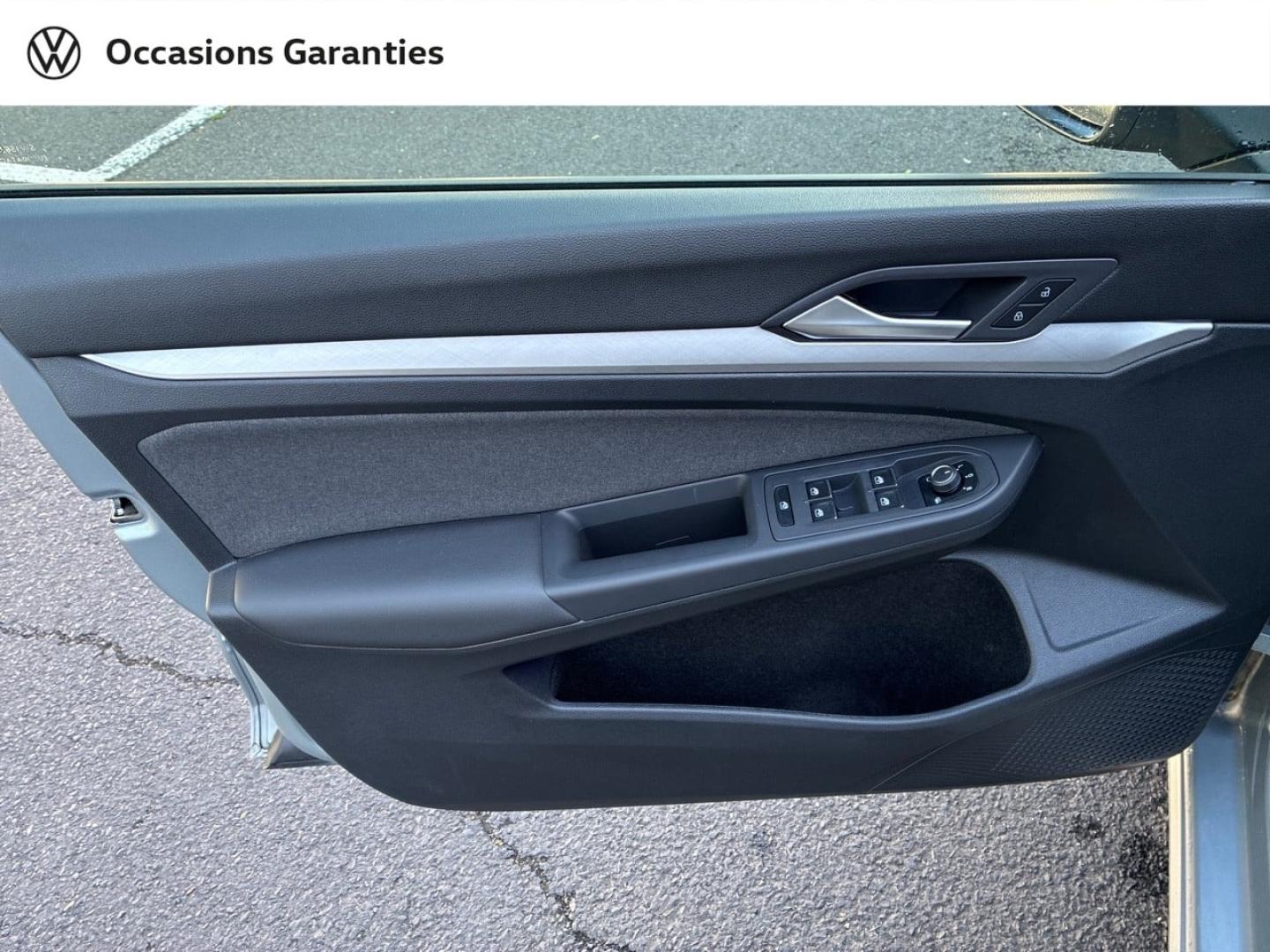Voitures occasions VOLKSWAGEN GOLF Life Plus Mozac