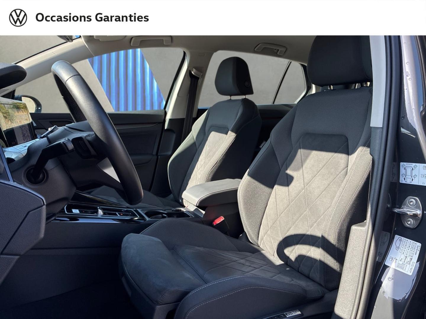 Voitures occasions VOLKSWAGEN GOLF Style Clermont-Ferrand