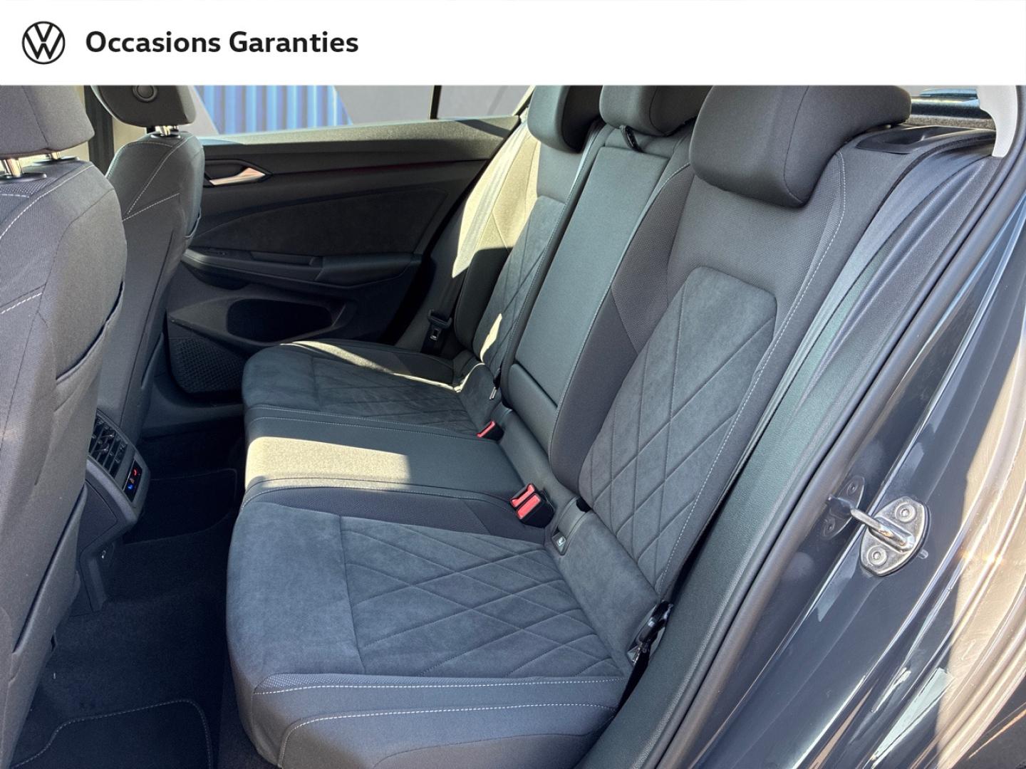 Voitures occasions VOLKSWAGEN GOLF Style Clermont-Ferrand