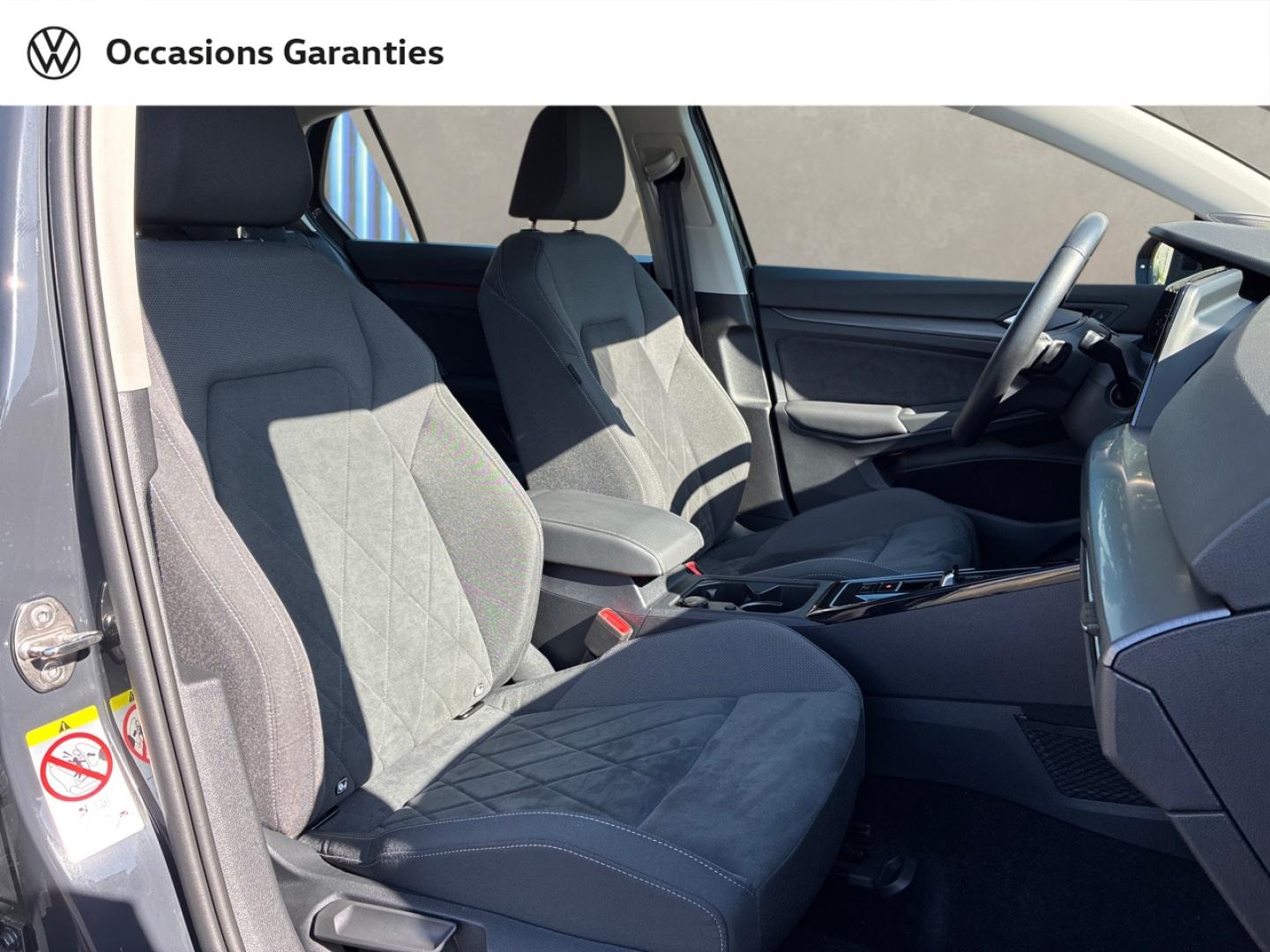Voitures occasions VOLKSWAGEN GOLF Style Mozac