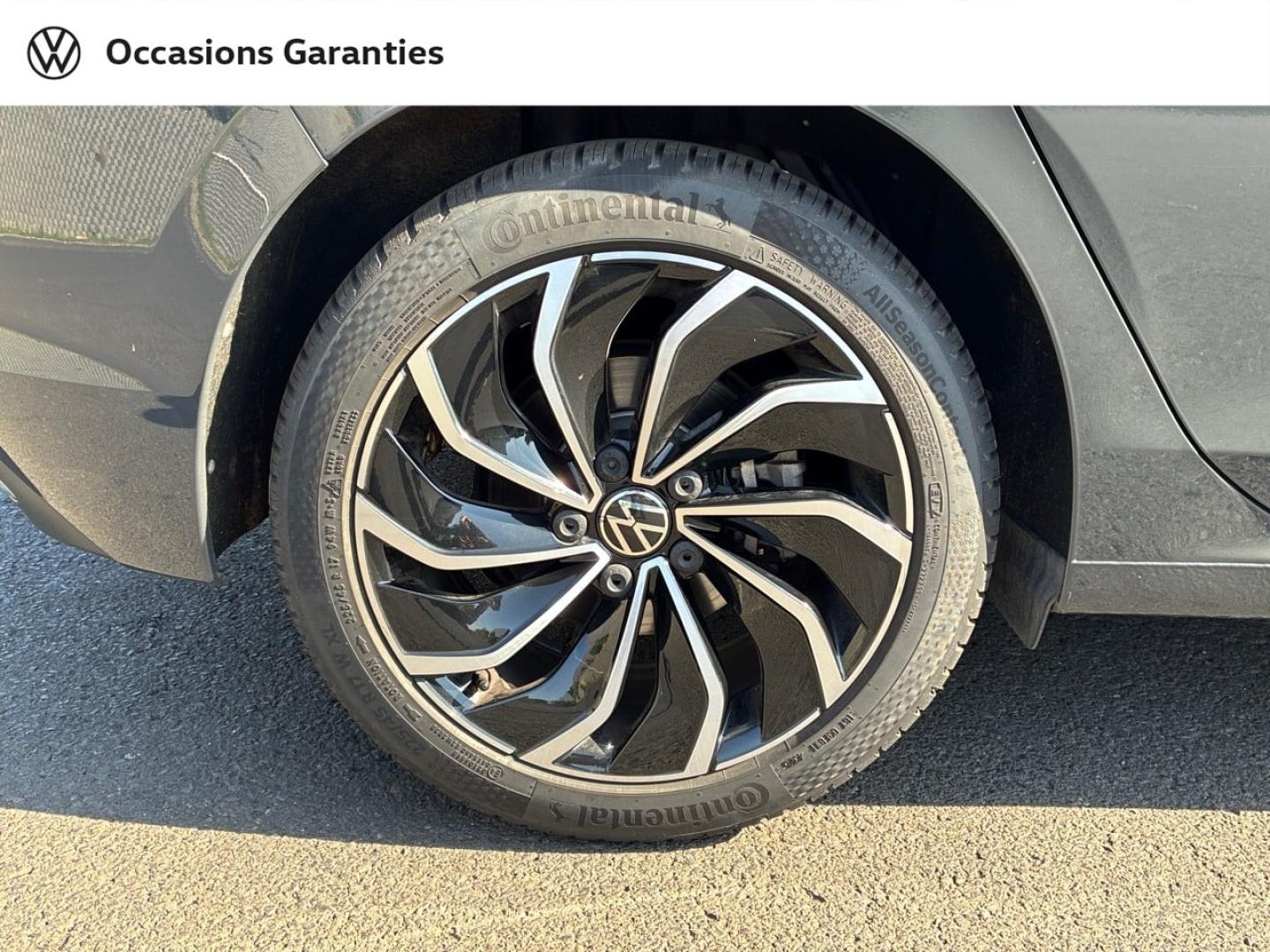 Voitures occasions VOLKSWAGEN GOLF Style Clermont-Ferrand