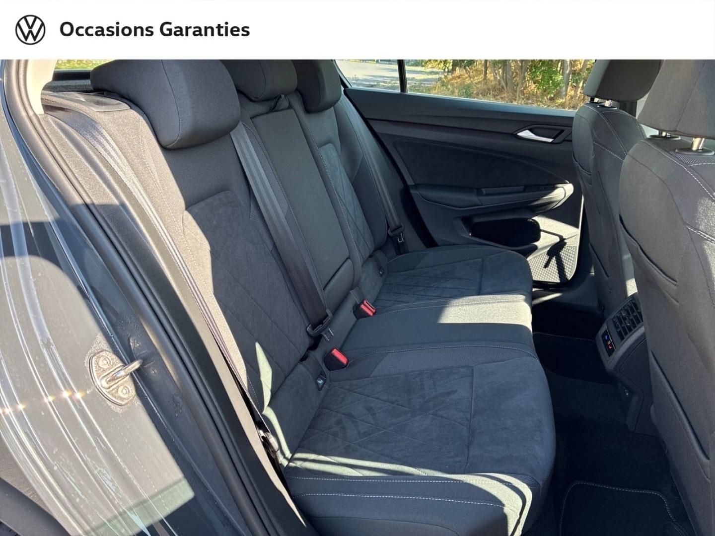 Voitures occasions VOLKSWAGEN GOLF Style Clermont-Ferrand