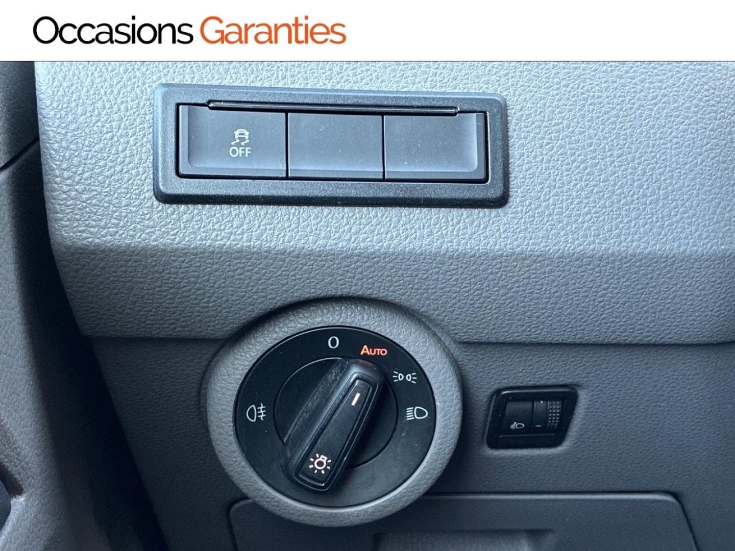 Voitures occasions VOLKSWAGEN UTILITAIRES Transporter Fg Business Clermont-Ferrand