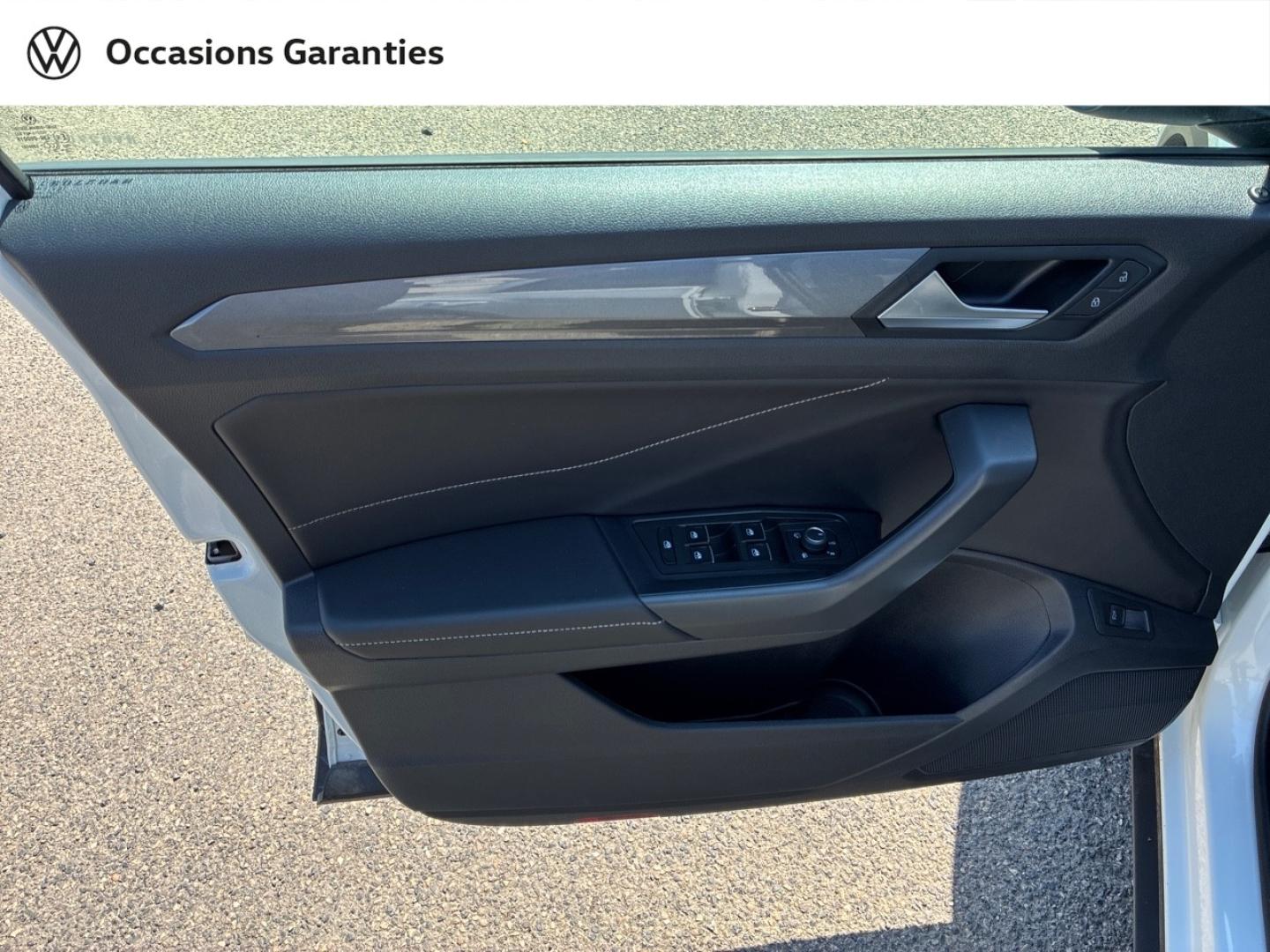 Voitures occasions VOLKSWAGEN T-ROC Style Exclusive Clermont-Ferrand