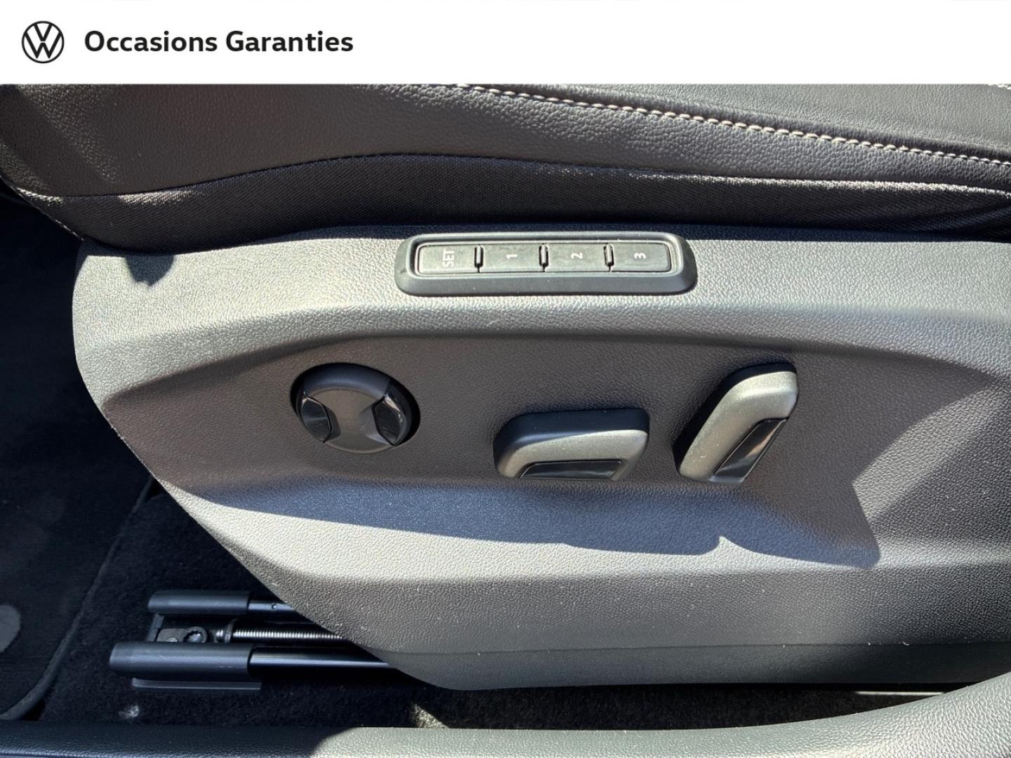 Voitures occasions VOLKSWAGEN T-ROC Style Exclusive Clermont-Ferrand