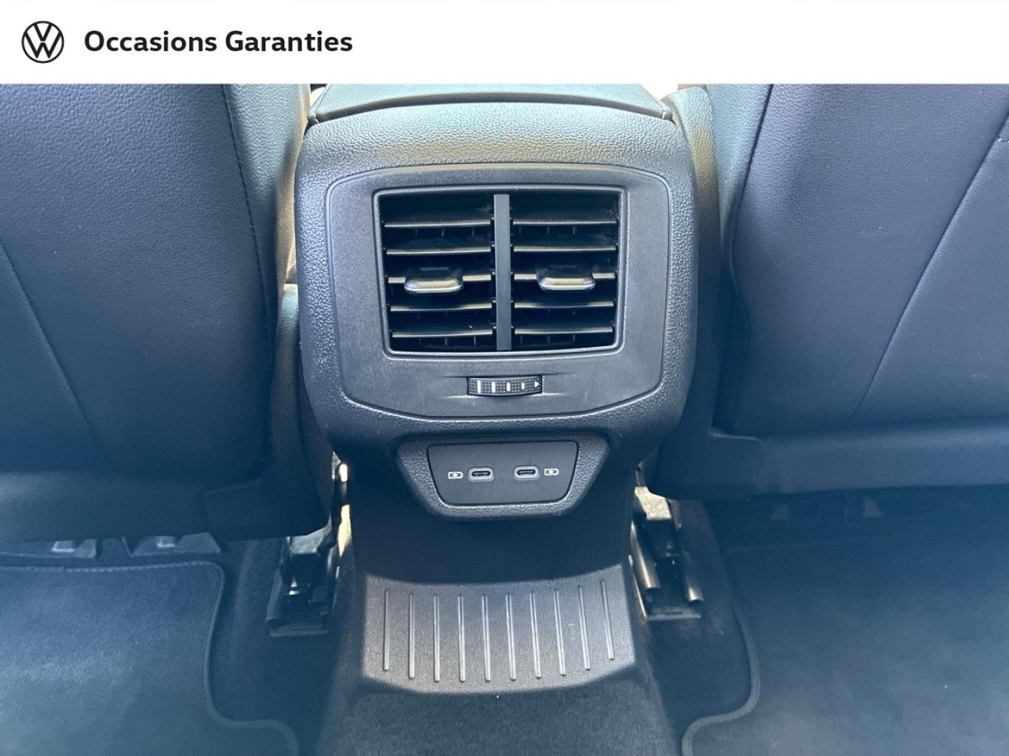 Voitures occasions VOLKSWAGEN T-ROC Style Exclusive Clermont-Ferrand
