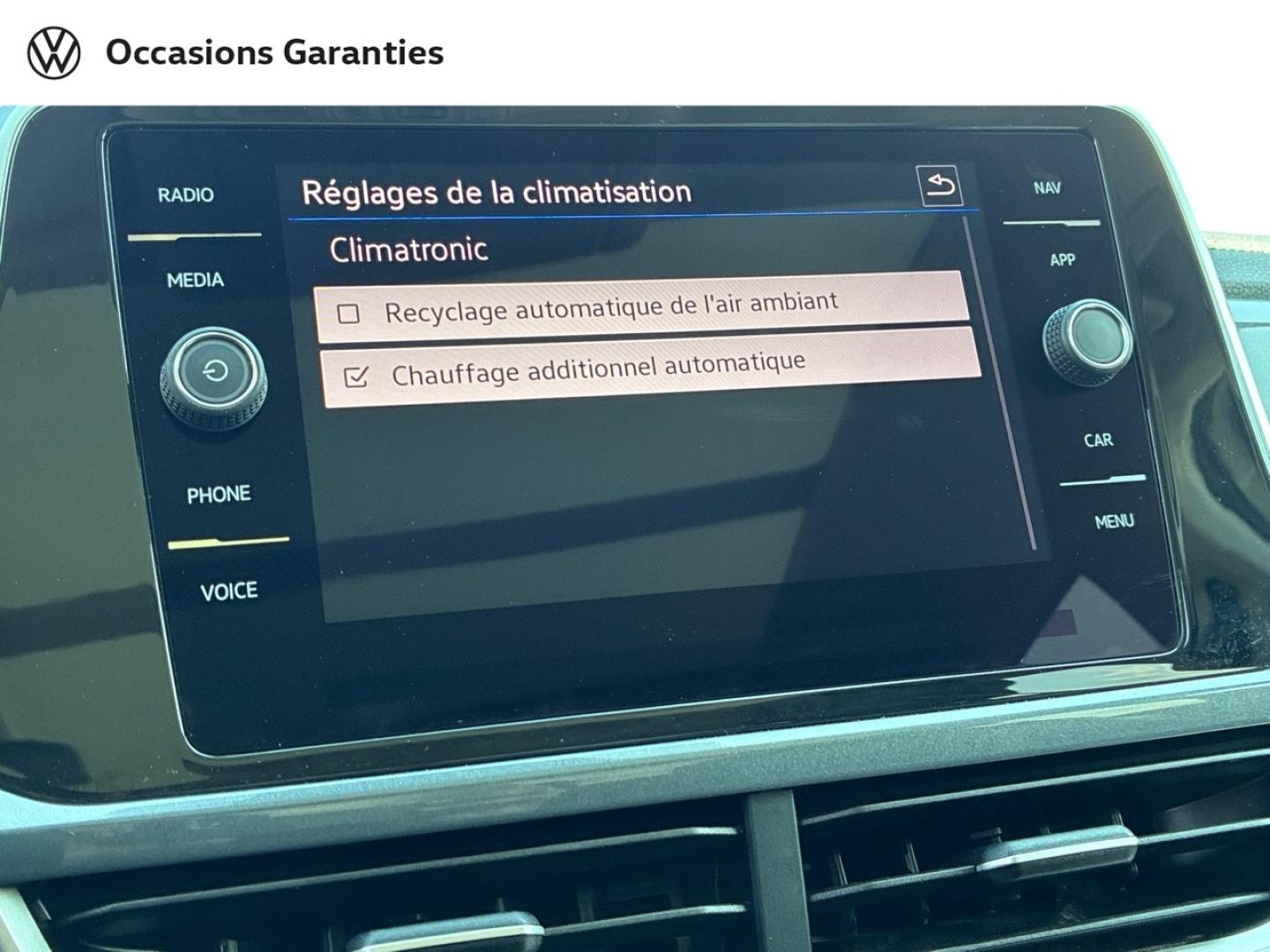 Voitures occasions VOLKSWAGEN T-ROC Style Exclusive Clermont-Ferrand
