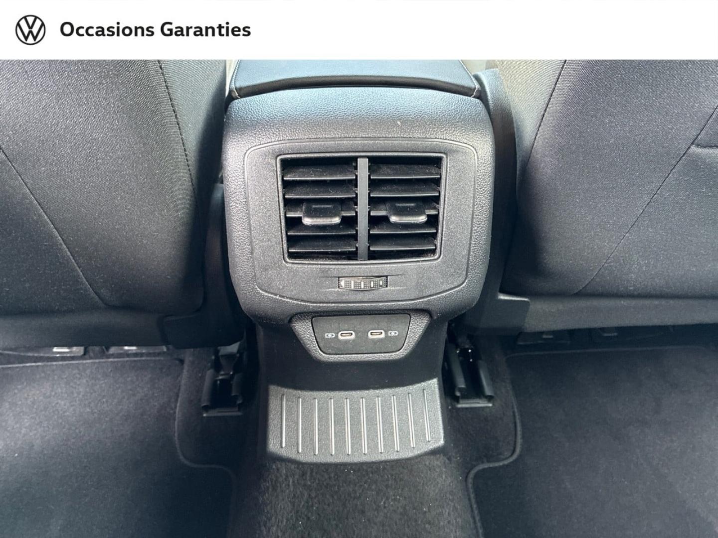 Voitures occasions VOLKSWAGEN T-ROC Style Clermont-Ferrand