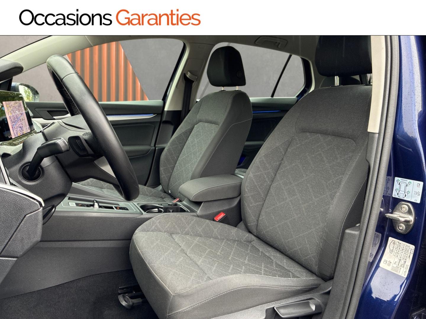 Voitures occasions VOLKSWAGEN GOLF Life Business 1st Clermont-Ferrand