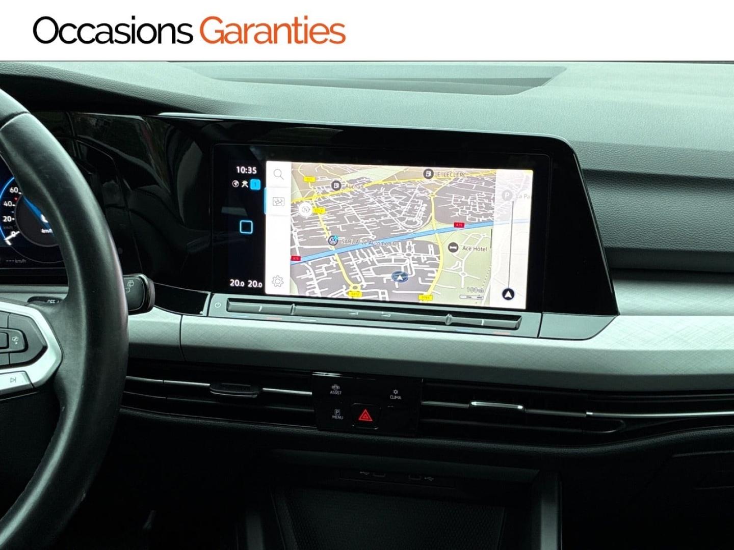 Voitures occasions VOLKSWAGEN GOLF Life Business 1st Clermont-Ferrand