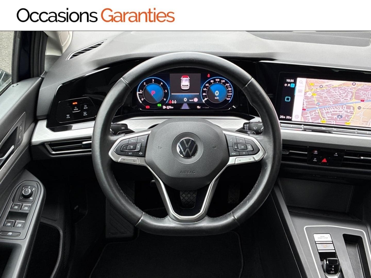 Voitures occasions VOLKSWAGEN GOLF Life Business 1st Clermont-Ferrand