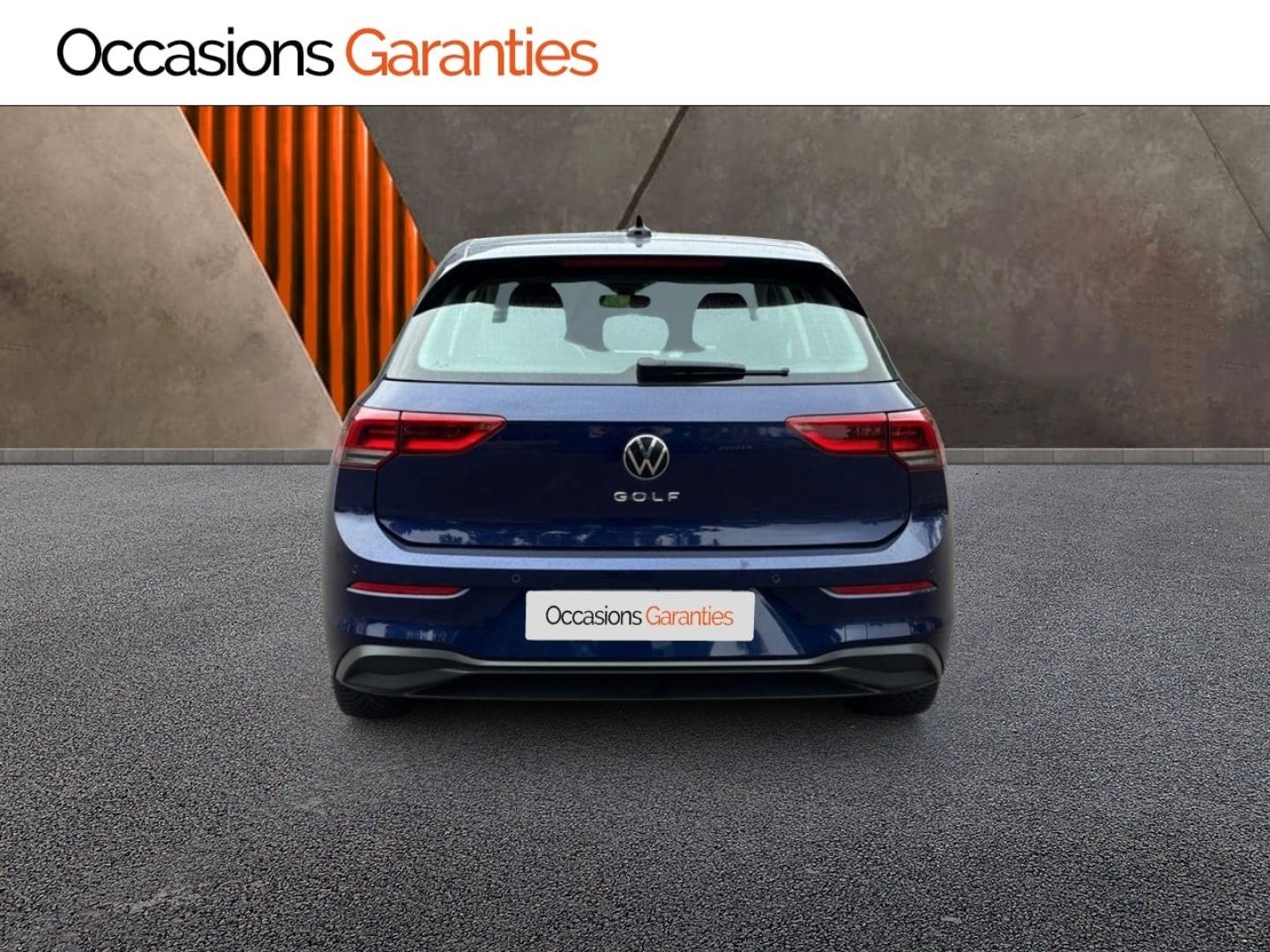Voitures occasions VOLKSWAGEN GOLF Life Business 1st Clermont-Ferrand