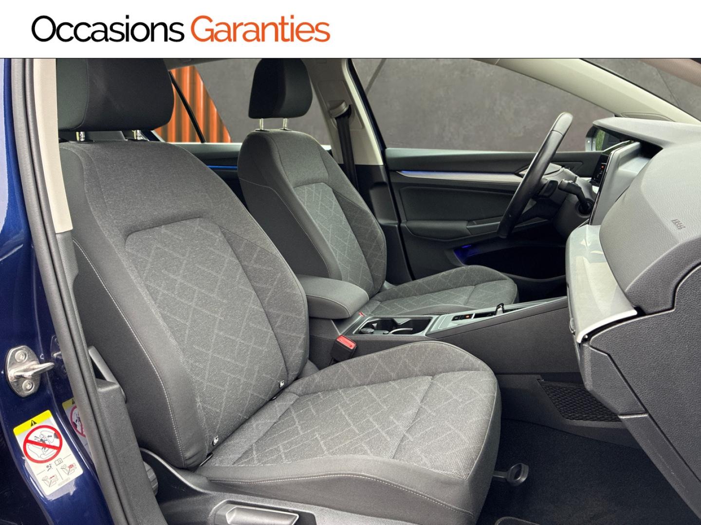 Voitures occasions VOLKSWAGEN GOLF Life Business 1st Clermont-Ferrand