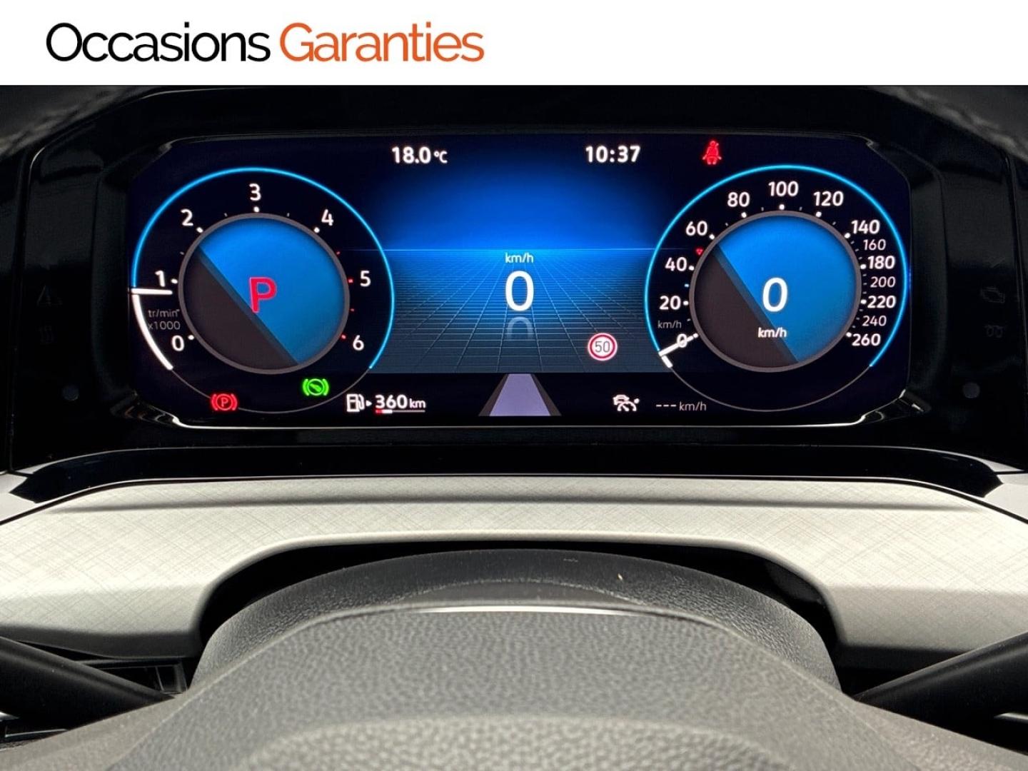 Voitures occasions VOLKSWAGEN GOLF Life Business 1st Clermont-Ferrand