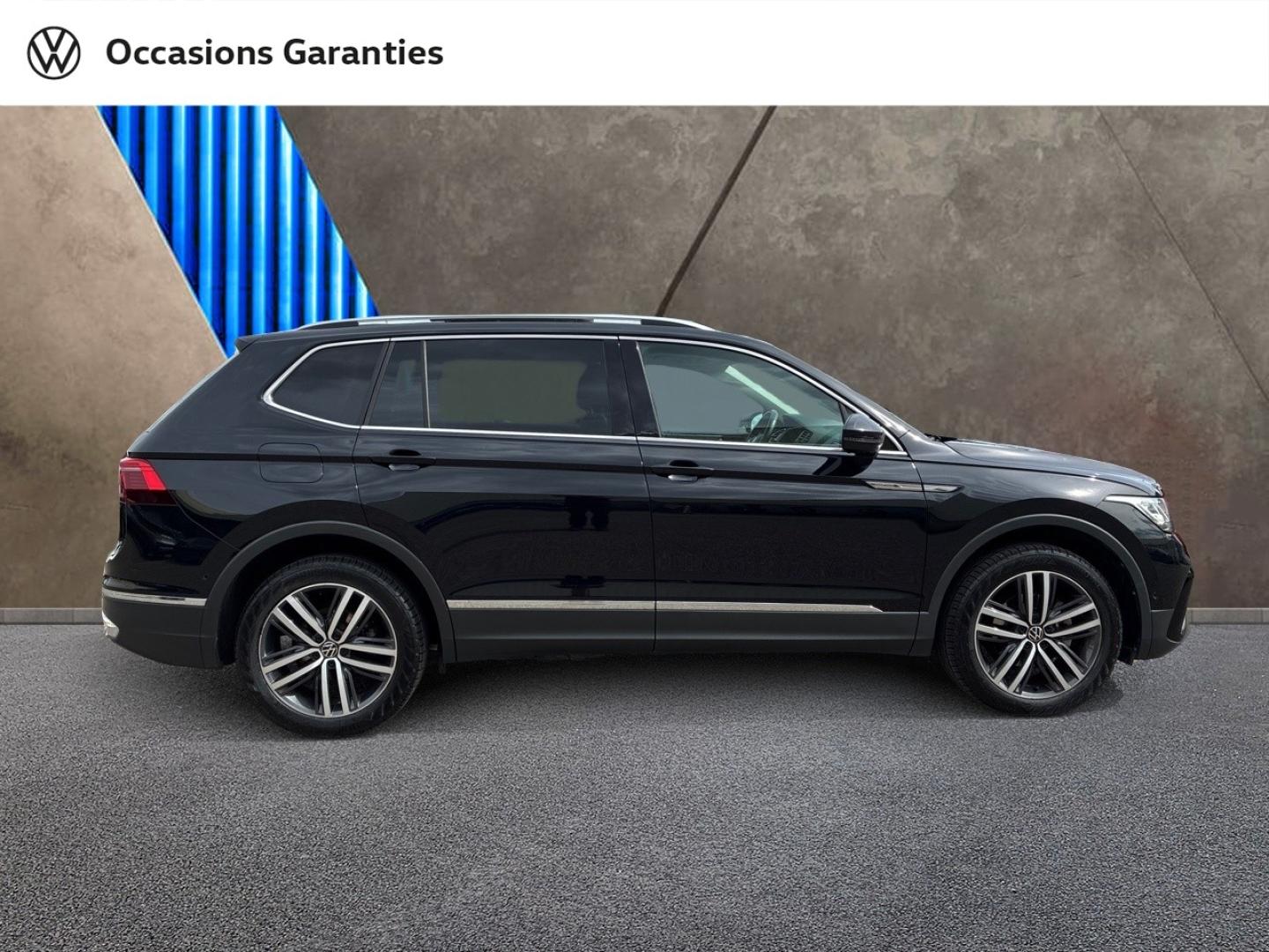 Voitures occasions VOLKSWAGEN TIGUAN ALLSPACE Elegance Exclusive Clermont-Ferrand