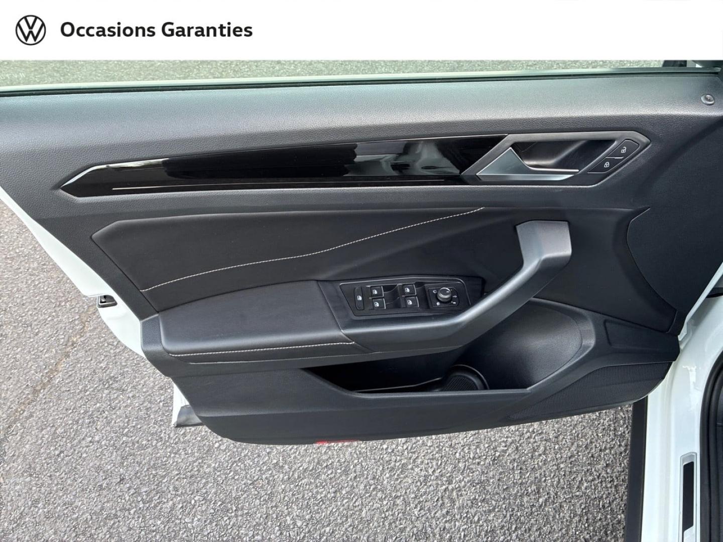 Voitures occasions VOLKSWAGEN T-ROC R-Line Clermont-Ferrand