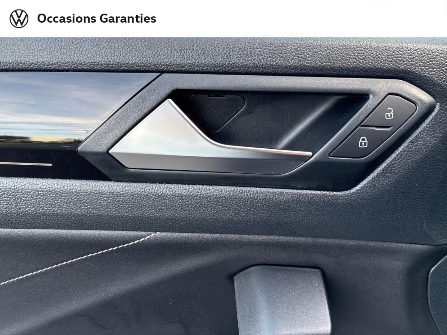 Voitures occasions VOLKSWAGEN T-ROC R-Line Clermont-Ferrand