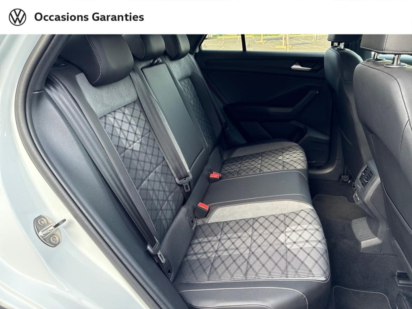 Voitures occasions VOLKSWAGEN T-ROC R-Line Clermont-Ferrand