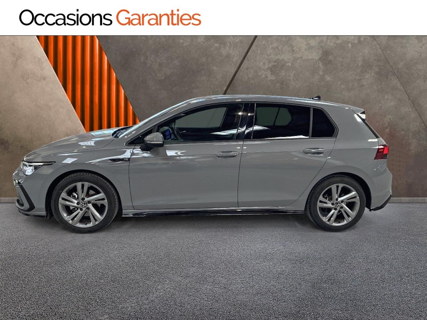 Voitures occasions VOLKSWAGEN GOLF R-Line Clermont-Ferrand
