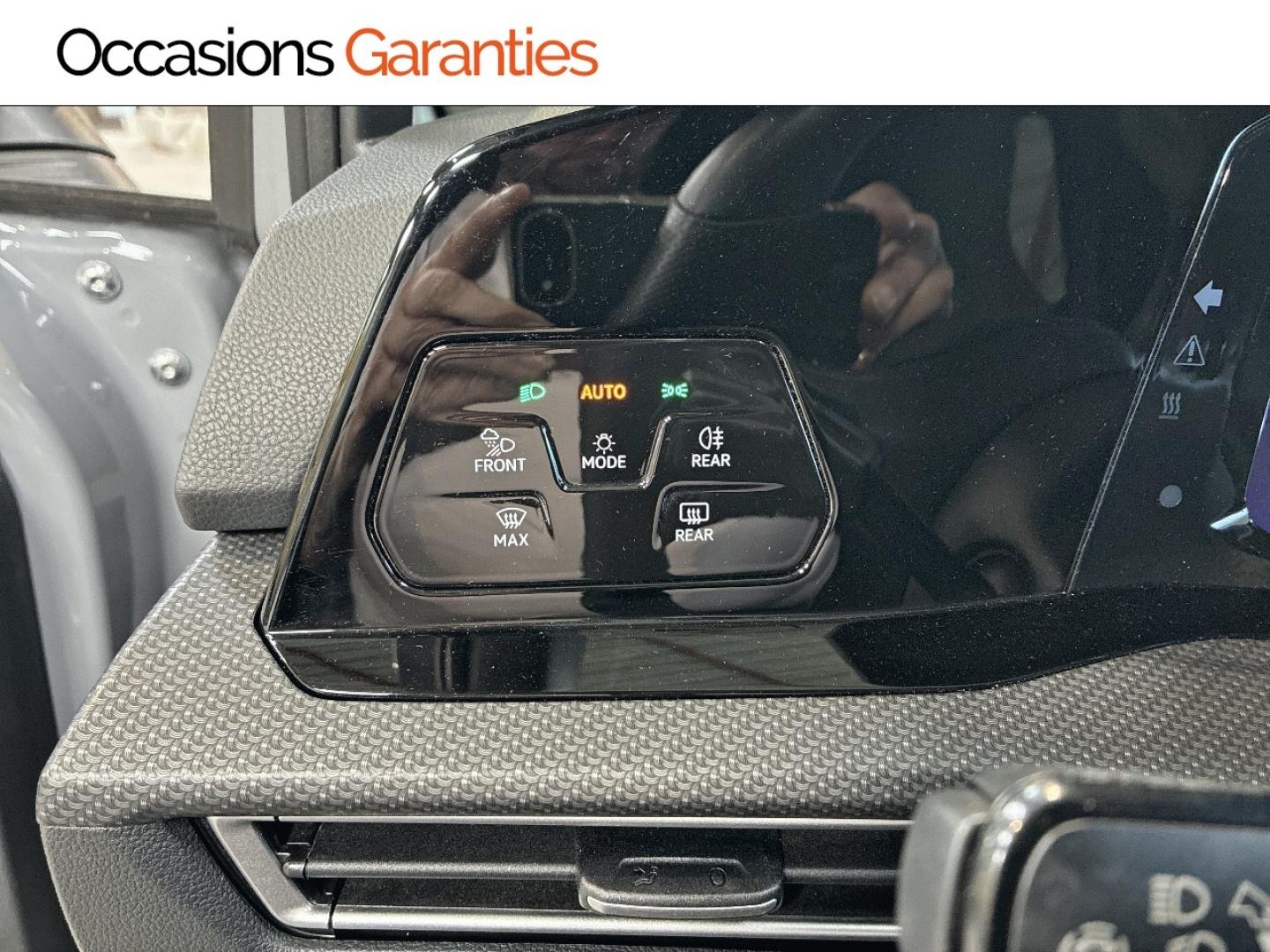 Voitures occasions VOLKSWAGEN GOLF R-Line Clermont-Ferrand