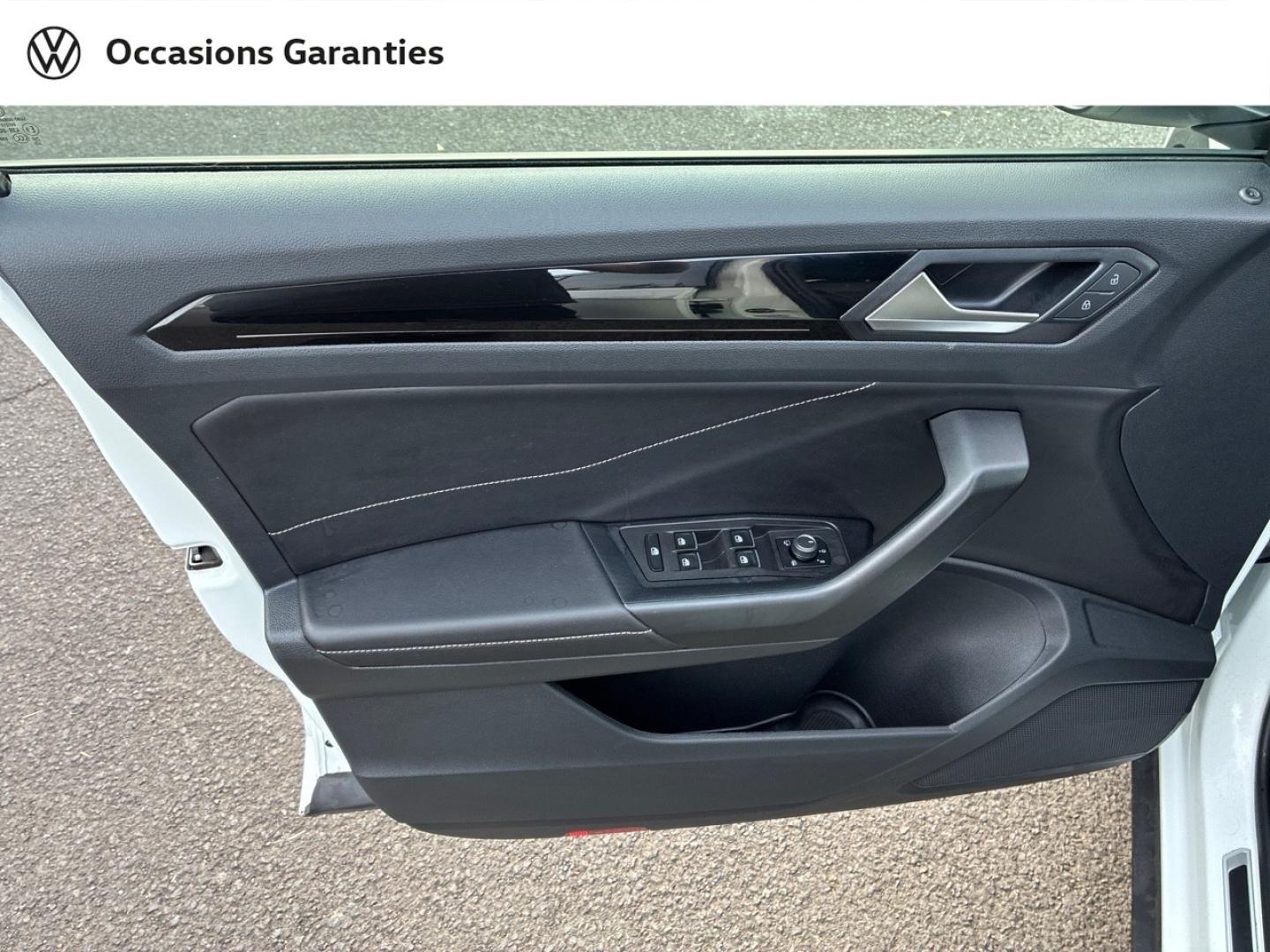 Voitures occasions VOLKSWAGEN T-ROC R-Line Clermont-Ferrand