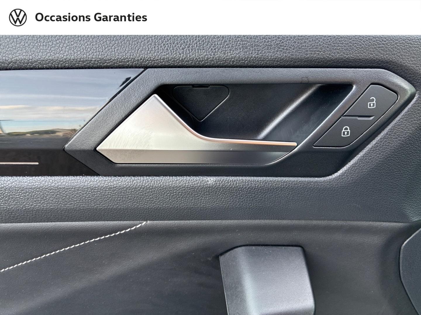 Voitures occasions VOLKSWAGEN T-ROC R-Line Clermont-Ferrand