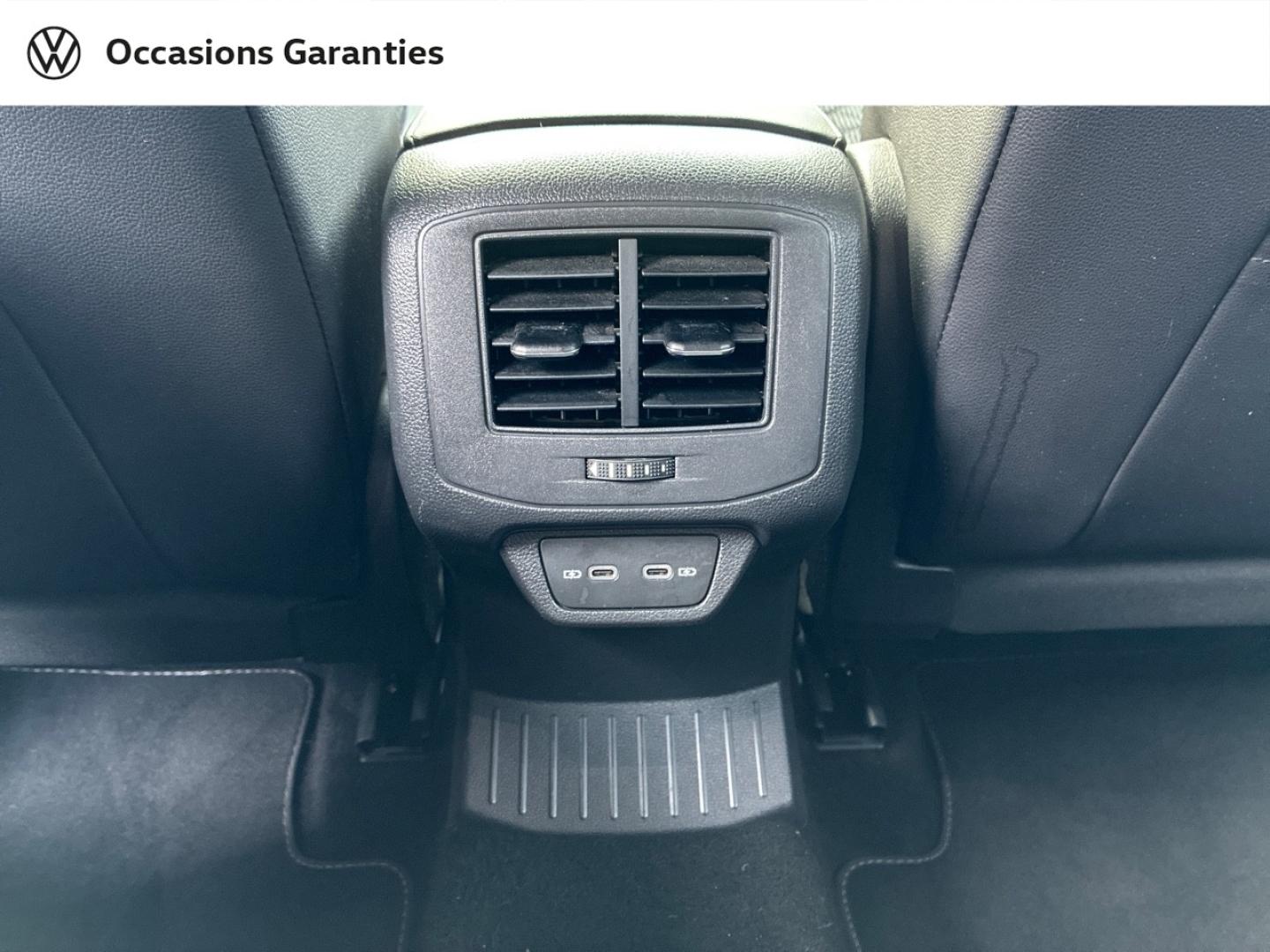 Voitures occasions VOLKSWAGEN T-ROC R-Line Clermont-Ferrand