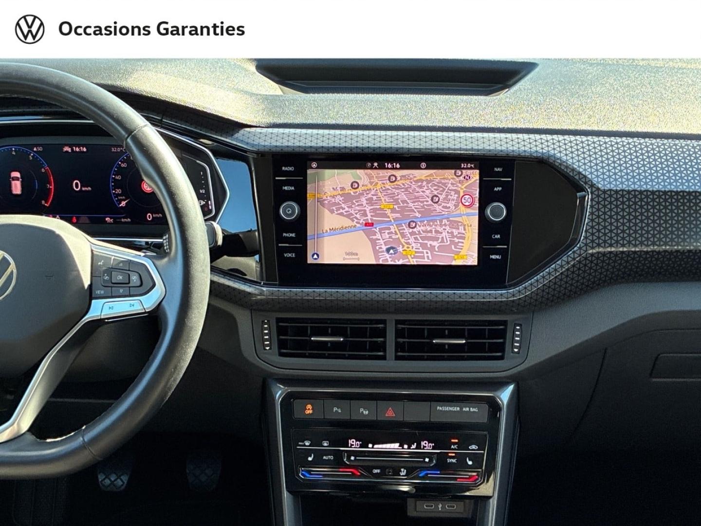 Voitures occasions VOLKSWAGEN T-CROSS Style Clermont-Ferrand