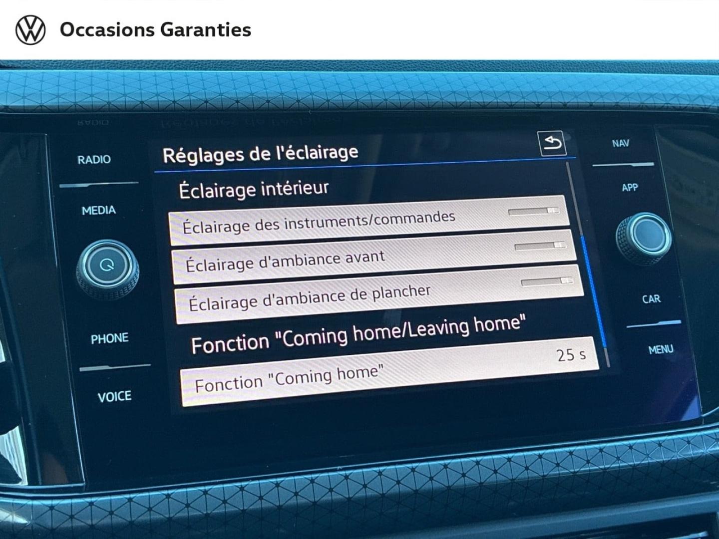 Voitures occasions VOLKSWAGEN T-CROSS Style Clermont-Ferrand