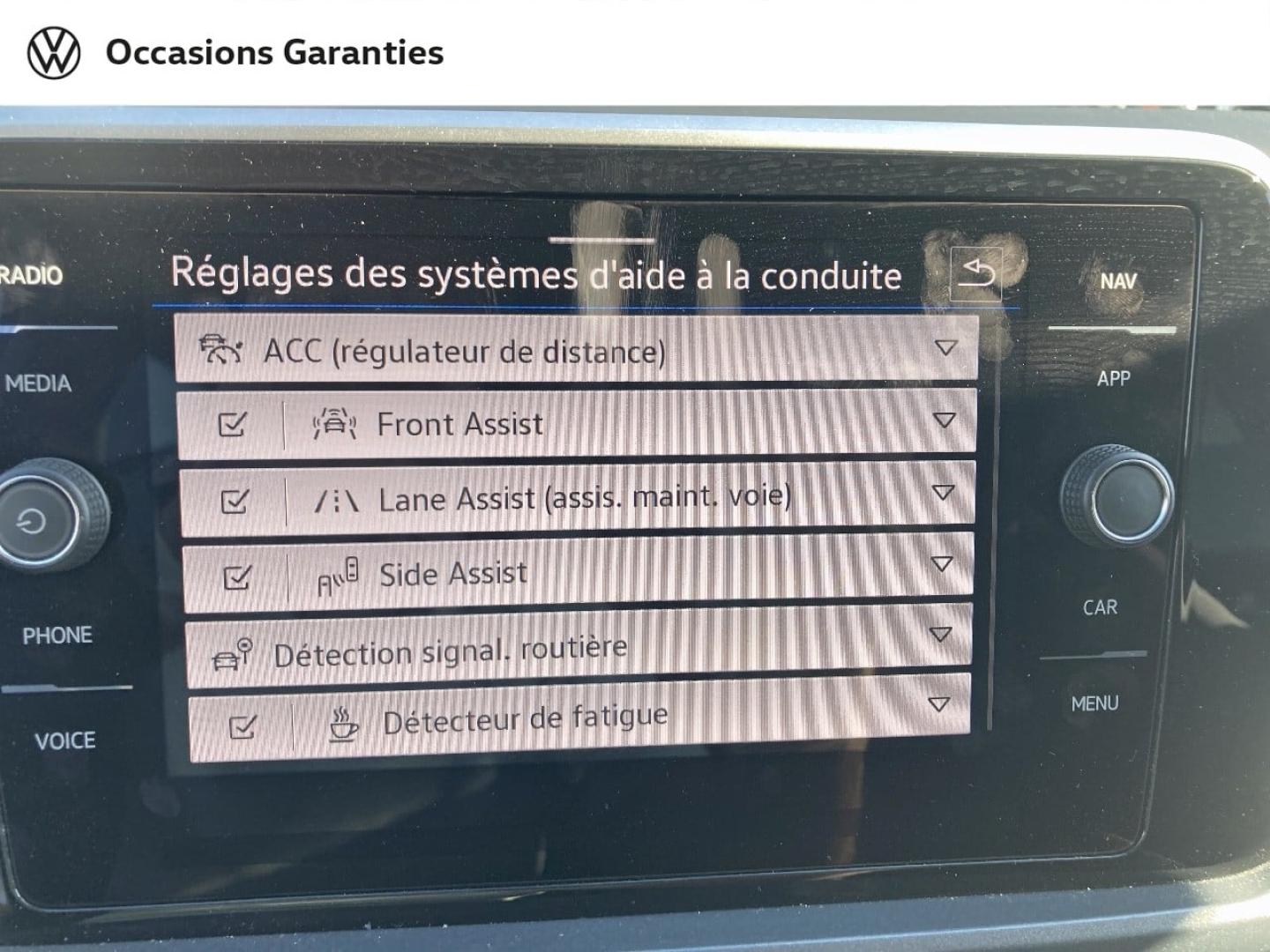 Voitures occasions VOLKSWAGEN T-ROC Style Clermont-Ferrand