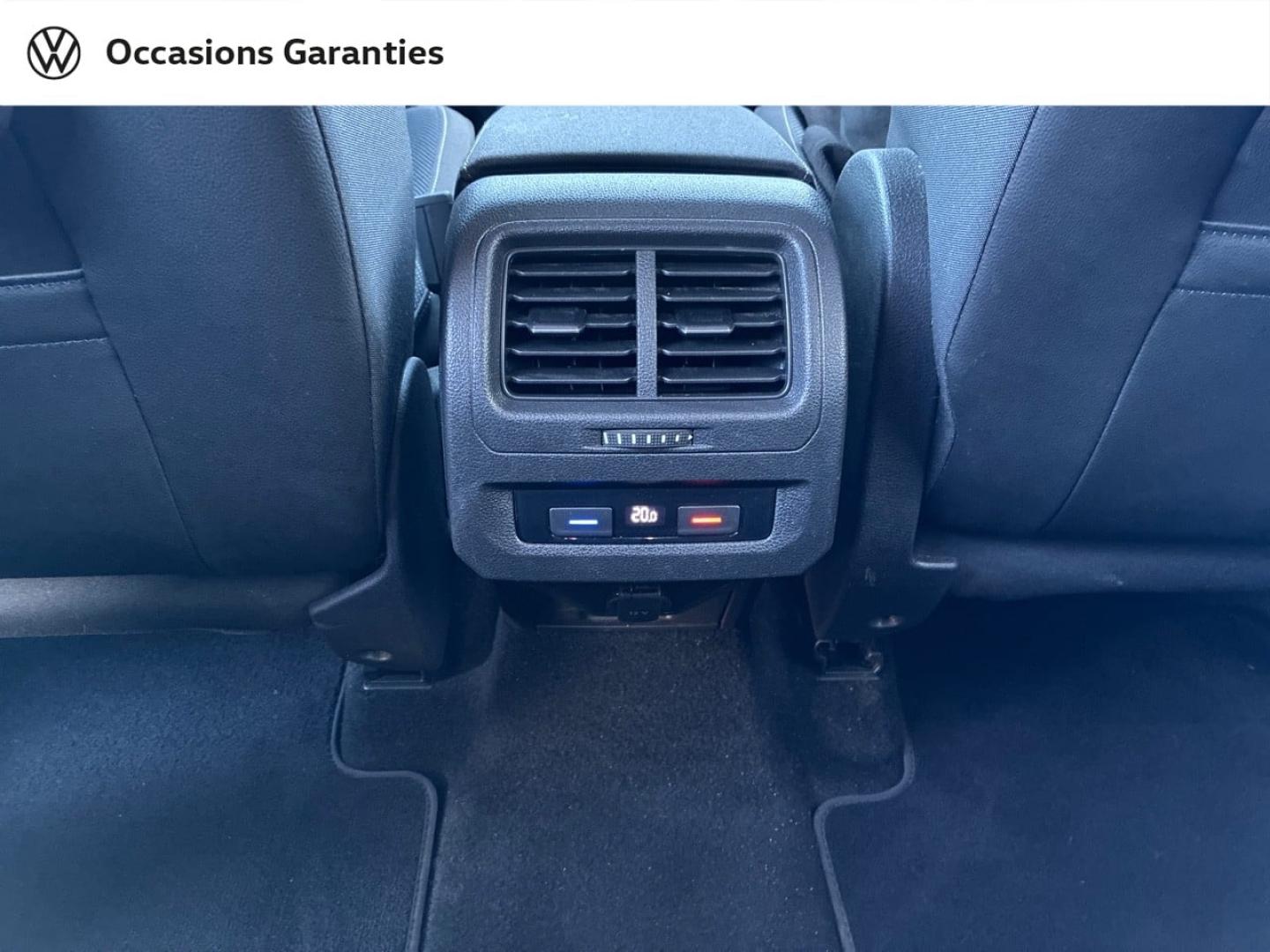 Voitures occasions VOLKSWAGEN TOURAN Lounge Clermont-Ferrand