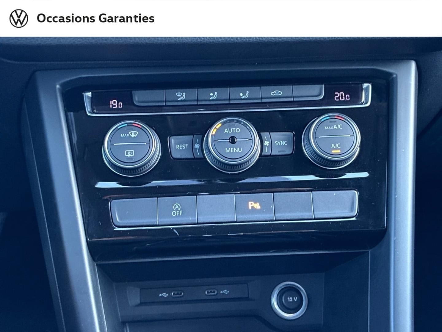 Voitures occasions VOLKSWAGEN TOURAN Lounge Clermont-Ferrand