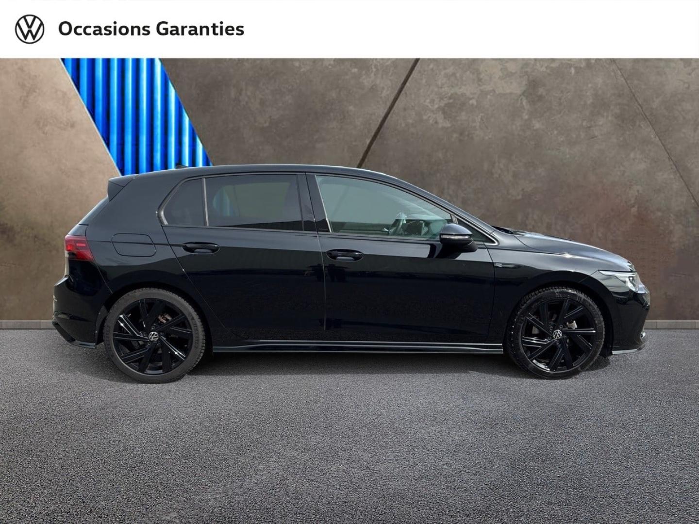 Voitures occasions VOLKSWAGEN GOLF R-Line Clermont-Ferrand