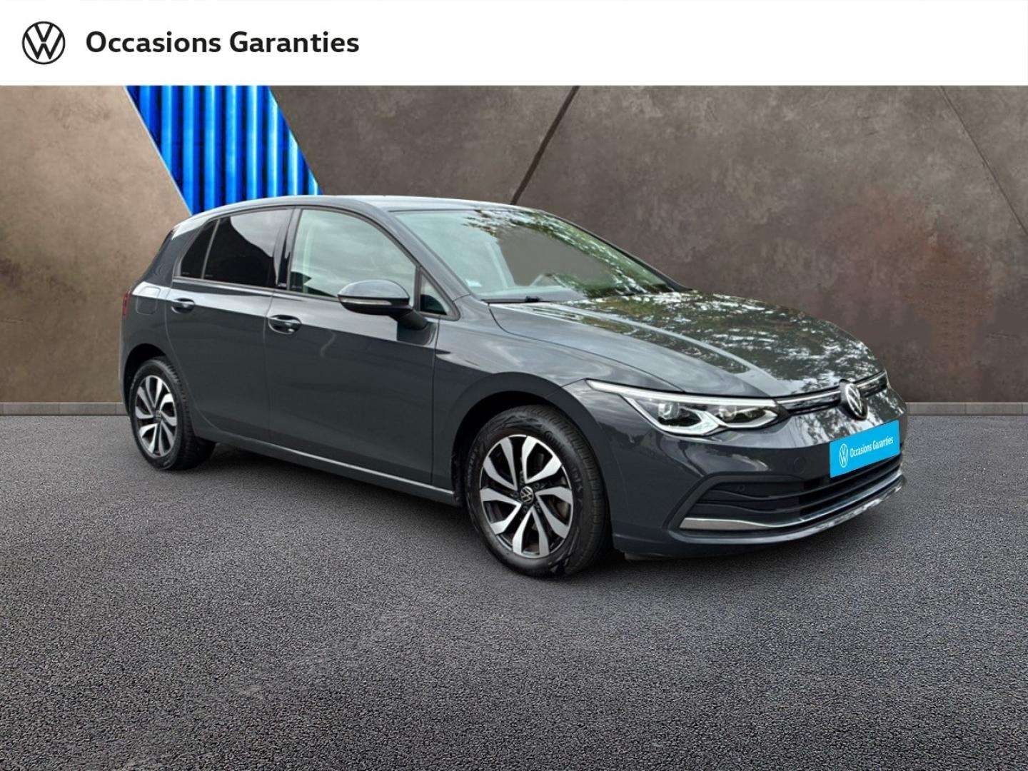 Voitures occasions VOLKSWAGEN GOLF Active Clermont-Ferrand