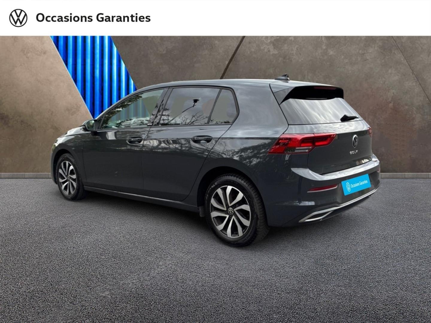 Voitures occasions VOLKSWAGEN GOLF Active Clermont-Ferrand