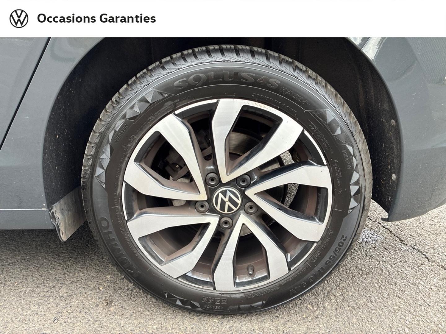 Voitures occasions VOLKSWAGEN GOLF Active Clermont-Ferrand