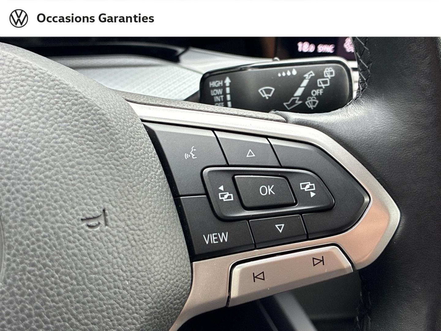 Voitures occasions VOLKSWAGEN GOLF Active Clermont-Ferrand