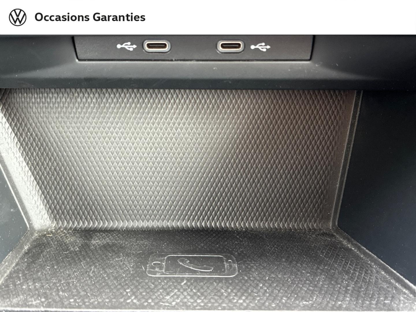 Voitures occasions VOLKSWAGEN GOLF Active Clermont-Ferrand