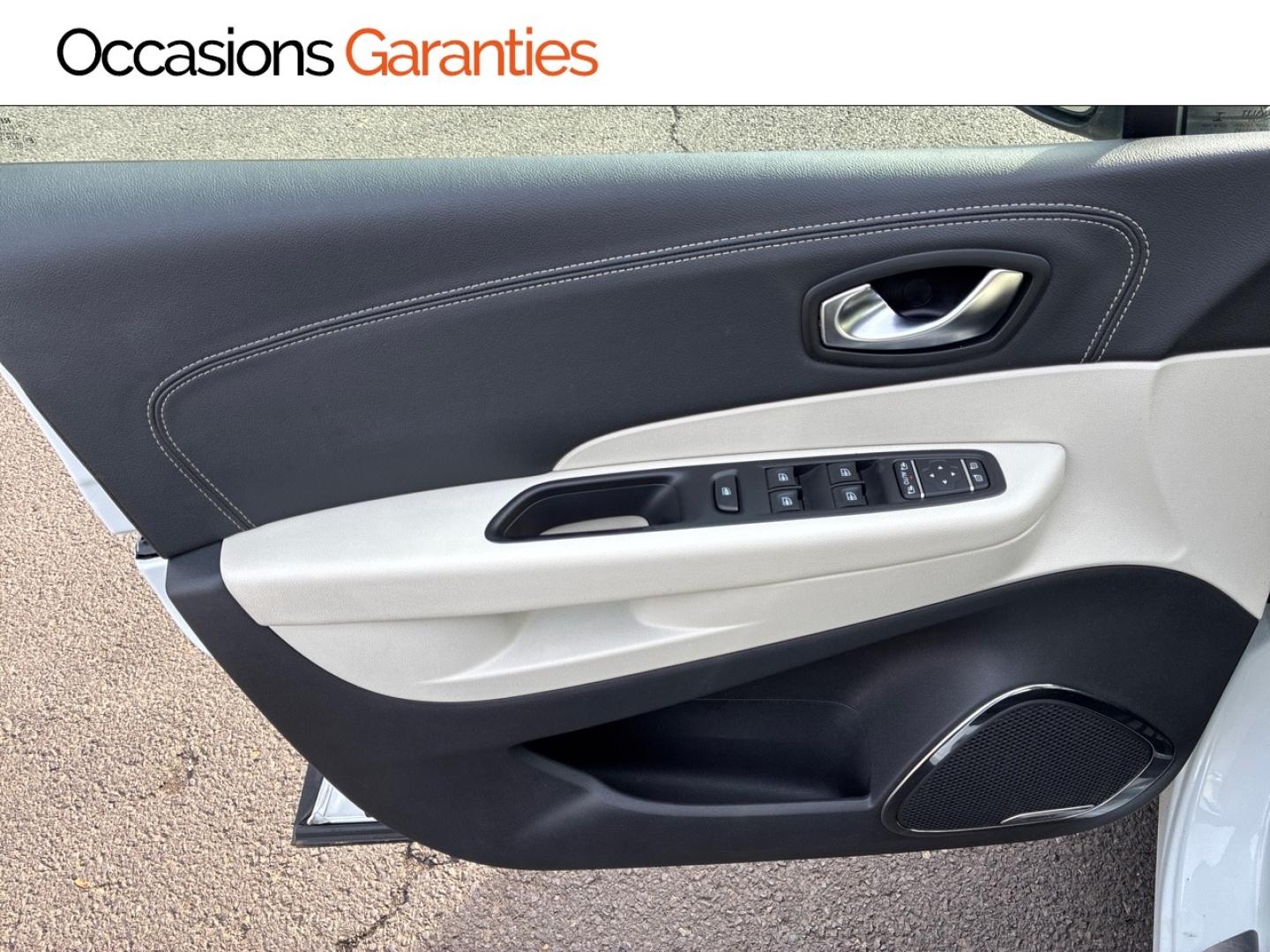 Voitures occasions RENAULT CAPTUR Intens Clermont-Ferrand