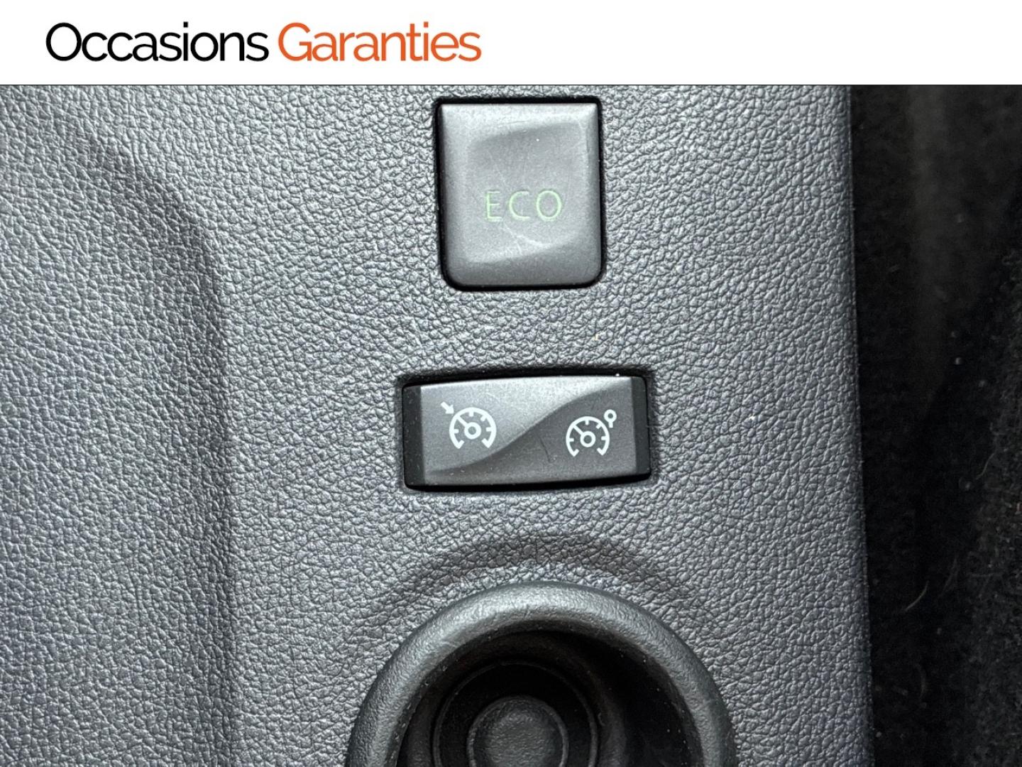 Voitures occasions RENAULT CAPTUR Intens Clermont-Ferrand