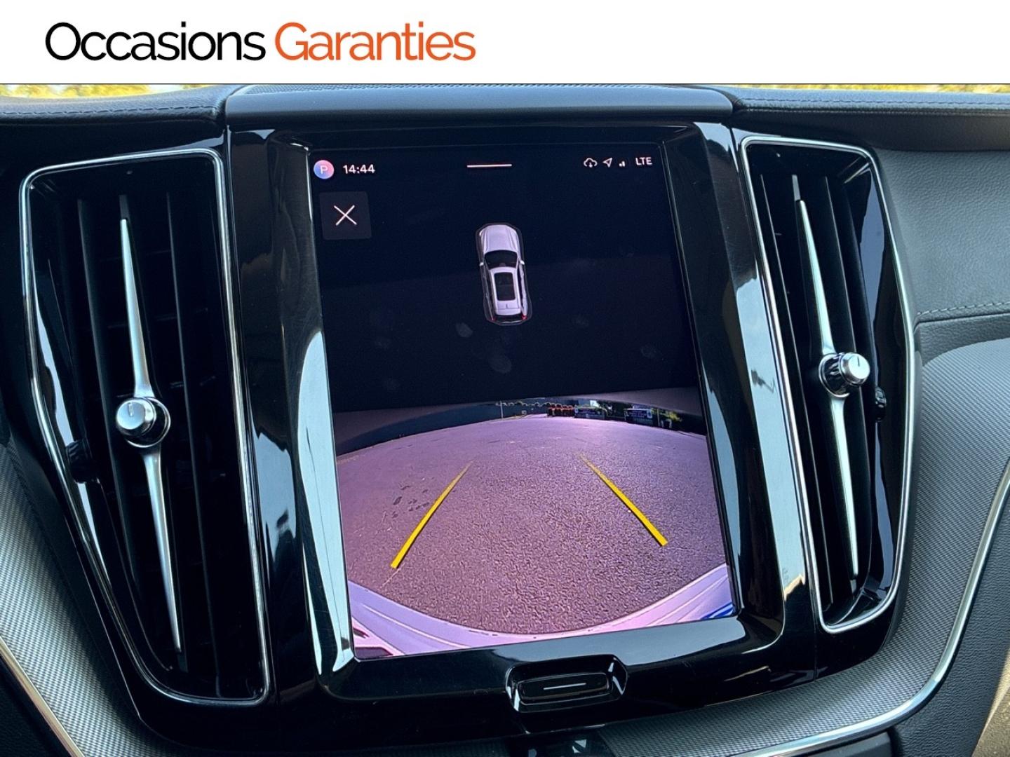 Voitures occasions VOLVO XC60 Ultimate Style Dark Clermont-Ferrand