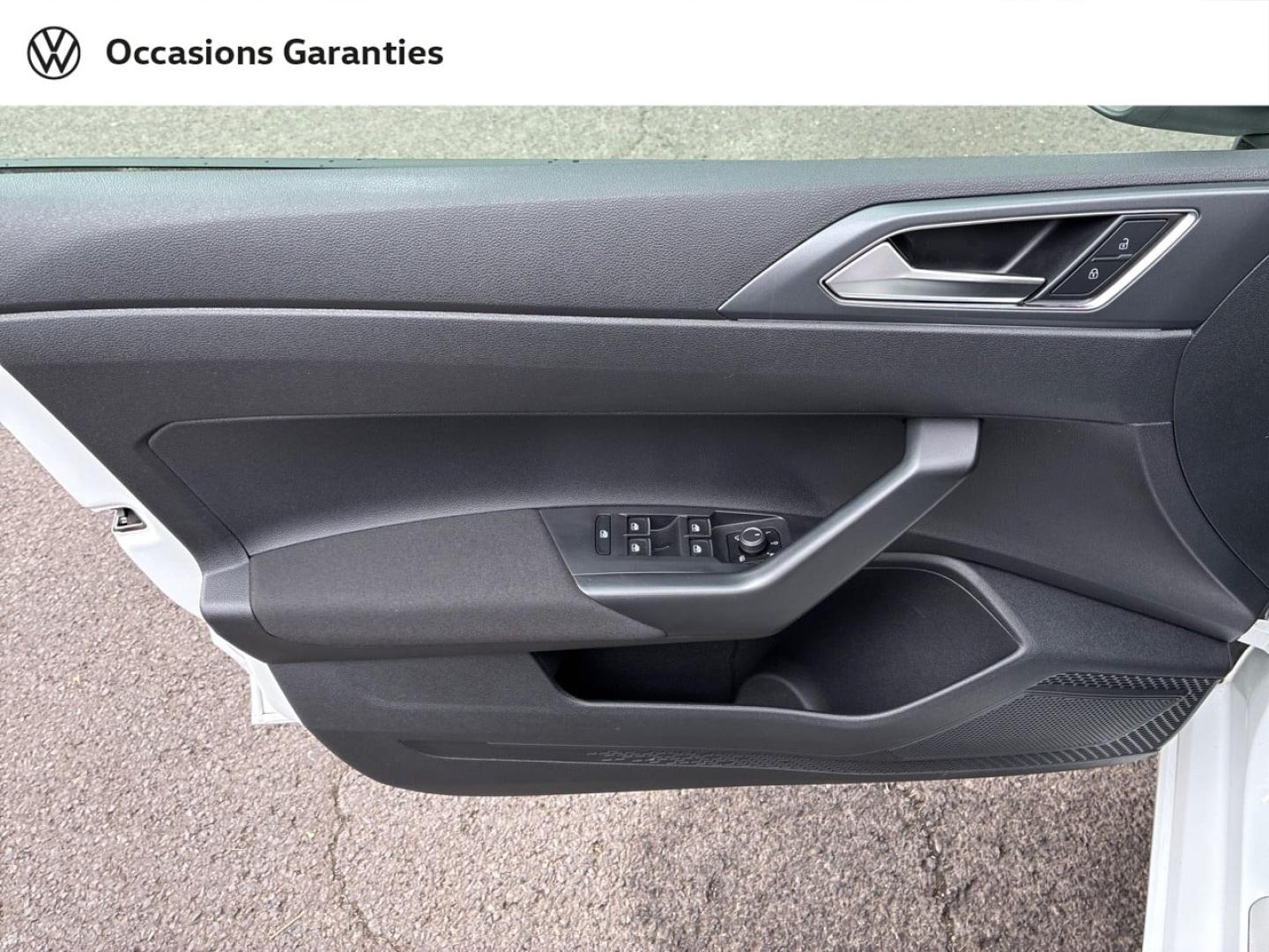 Voitures occasions VOLKSWAGEN TAIGO R-Line Clermont-Ferrand