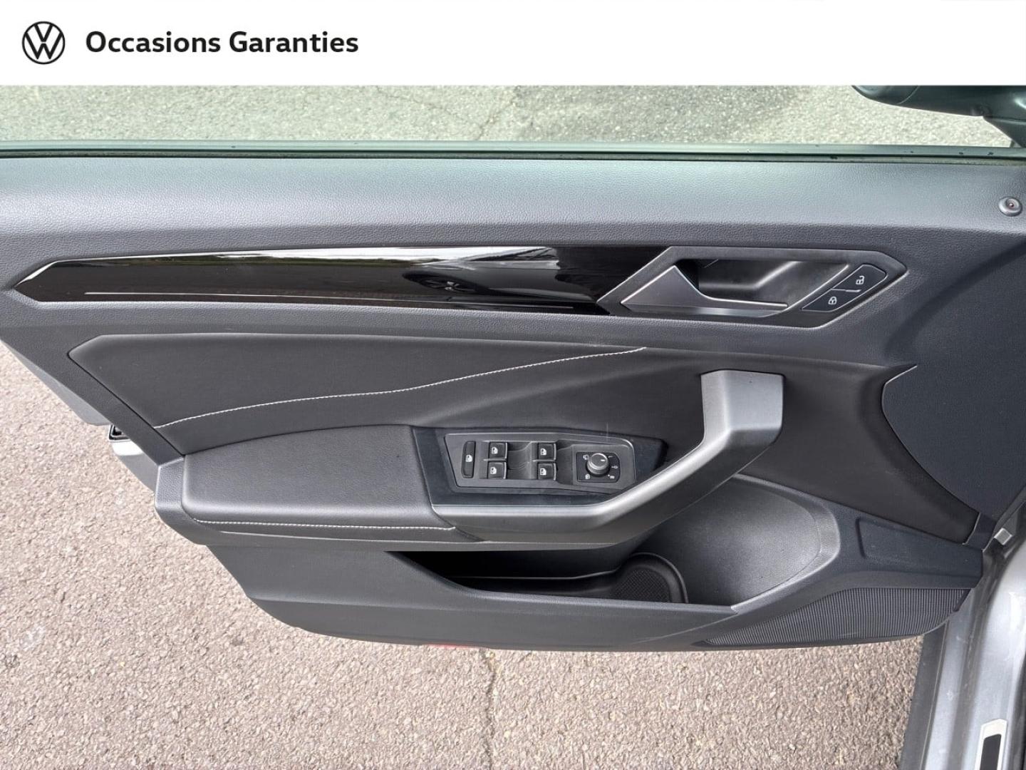 Voitures occasions VOLKSWAGEN T-ROC R-Line Clermont-Ferrand
